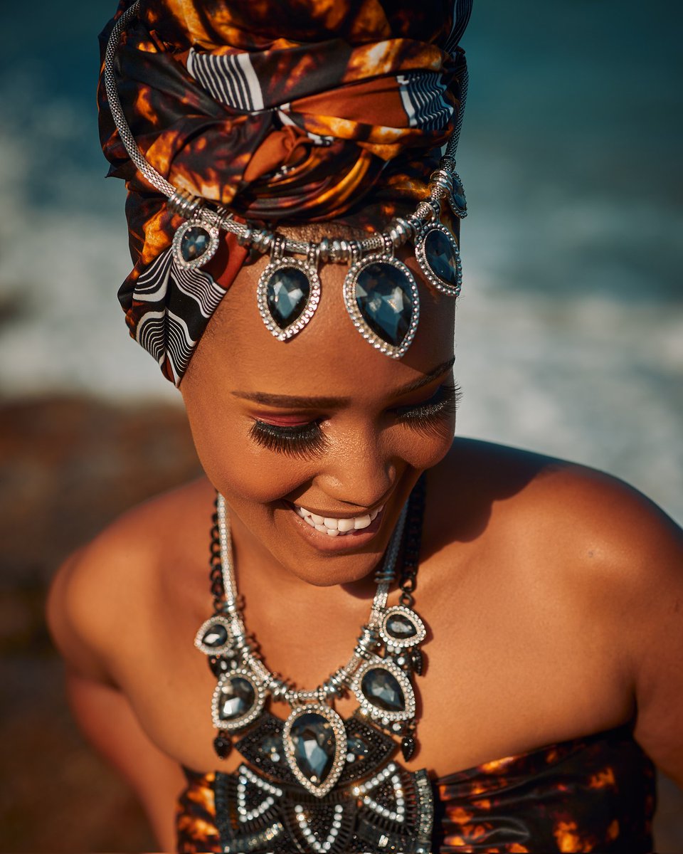 francismtey's tweet photo. ⚡ Photographer Unapofanya Personal Project (to add something on your portfolio),
.
Hakikisha Unatafuta Interesting Subject, Watu wanapenda kutizama Vitu vizuri (Beautiful Subject) & this Trick will level up your Photography Game, i promise
#inframetz #INFRAMEJifunze https://t.co/HWsKgpf2Gq