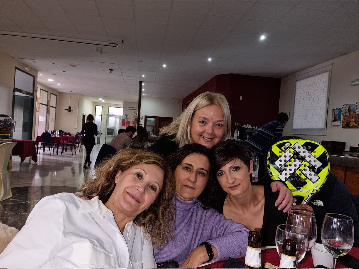 RUIZH68's tweet photo. No estan todas las pipiolas, pero las que están son guapísimas #pipiolos https://t.co/UOcx73QUGS