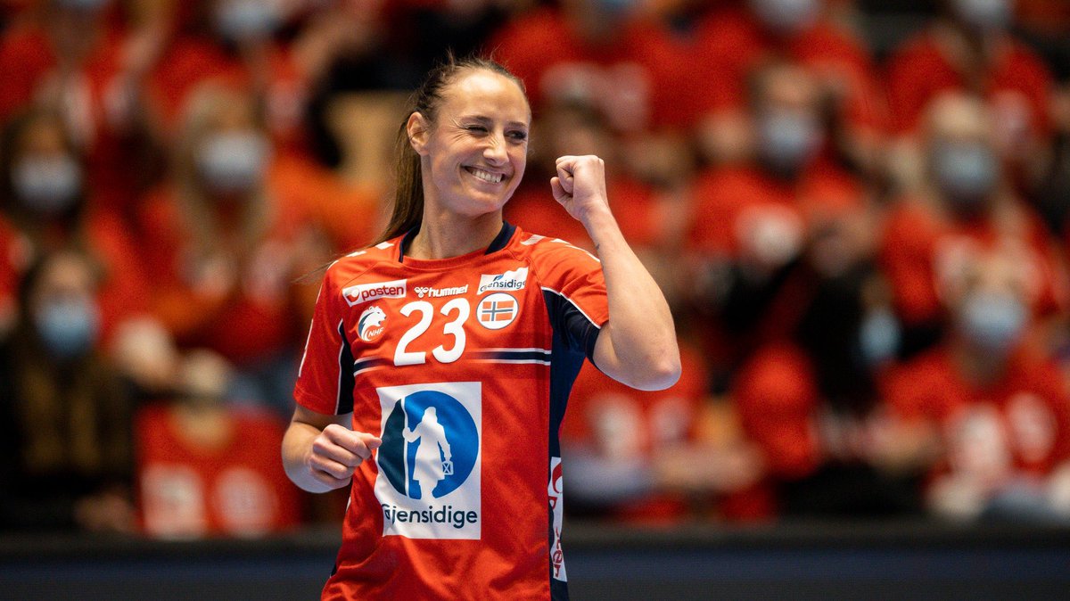 nagoreodri12's tweet photo. ❓Sabíais que...
 
A la hora de registrar un equipo para competir en un Mundial, hace falta enviarle datos de las jugadoras a la IHF. Entre ellos, el peso. Bueno, pues Noruega🇳🇴 lleva años no haciendo esto último. De forma deliverada. 

 📸 Beate Oma Dahle (NTB) https://t.co/5znRmfTsqn