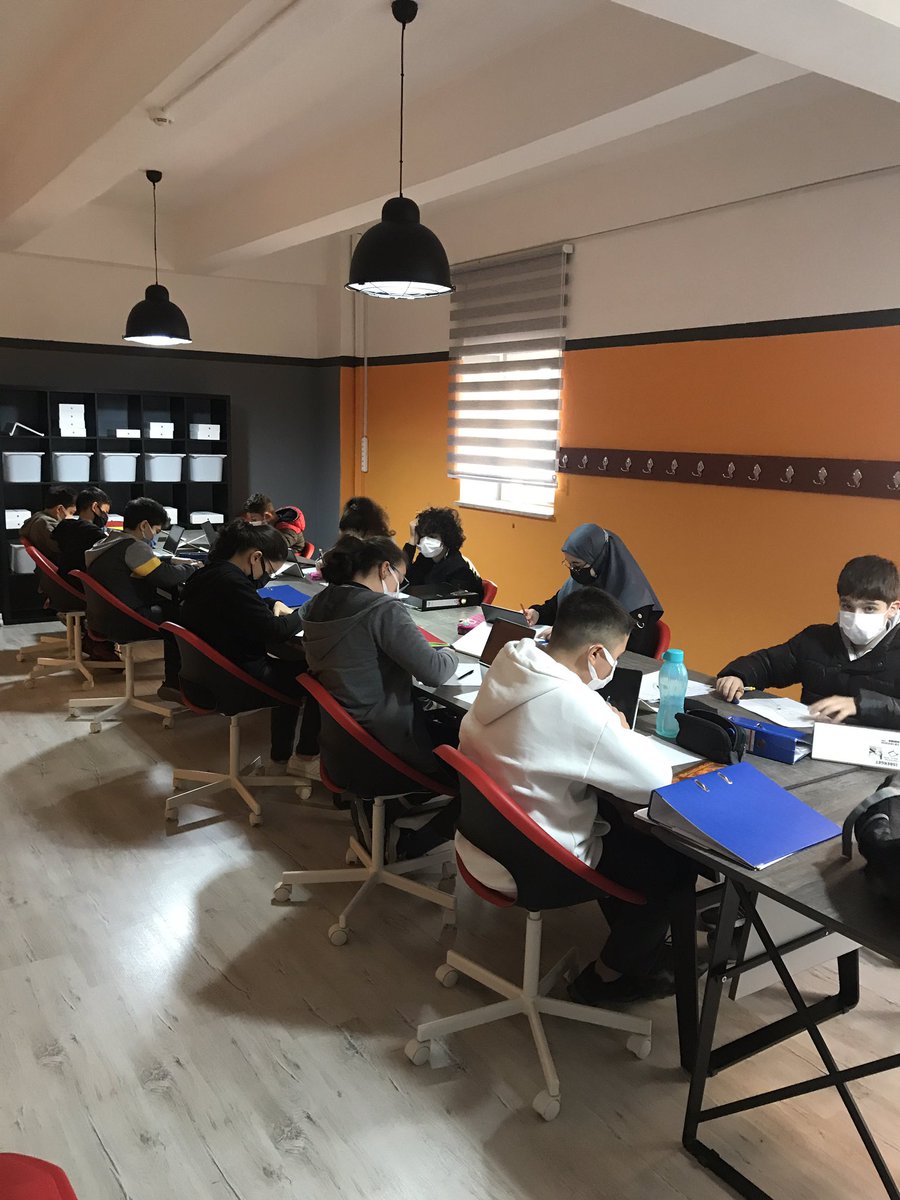 Teknoloji Tasarım ve Bilişim Sınıflarımız Fatih Belediye Başkanımız Sn. M.Ergün Turan ve İlçe Milli Eğitim Müdürümüz Sn. Mucip Kına’nın katılımlarıyla açıldı.

<a href="/FatihBelediye/">Fatih Belediyesi</a> <a href="/MErgun_Turan/">M. Ergün TURAN</a> <a href="/FatihilceMEM/">Fatih İlçe Millî Eğitim Müdürlüğü</a> <a href="/mucipkina/">Mucip KINA</a>