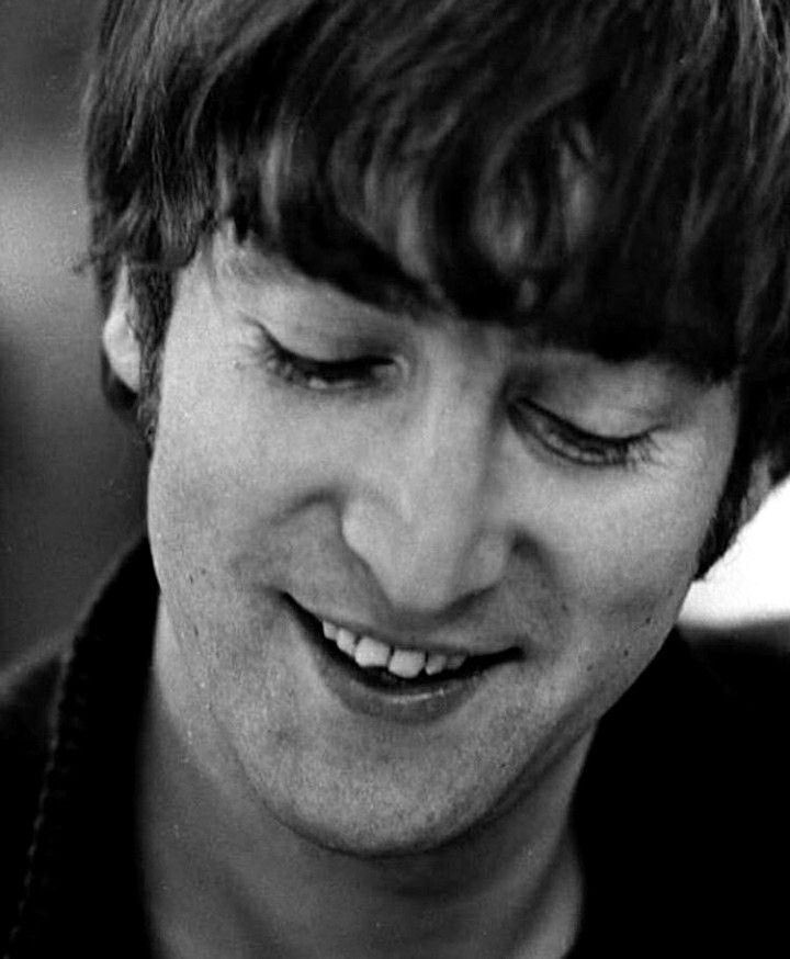 41 years without john lennon.💔