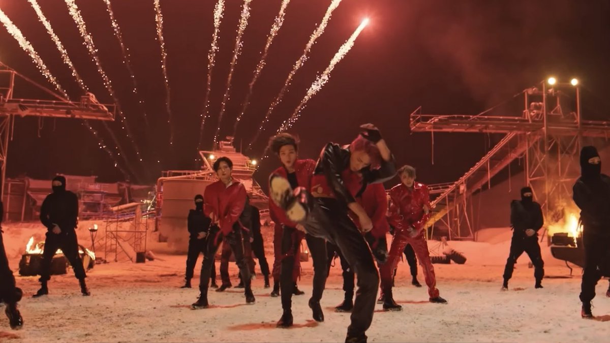 sankaissed's tweet photo. ateez is the standard !! https://t.co/UTyDexBgNs