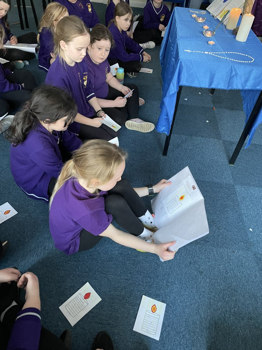 StAlbans_Sch's tweet image. Year 4 celebrated the Feast of The Immaculate Conception today. The children learnt that Mary was born without original sin as she is the Mother of Jesus Christ. 💙 #catholiclife #MissD