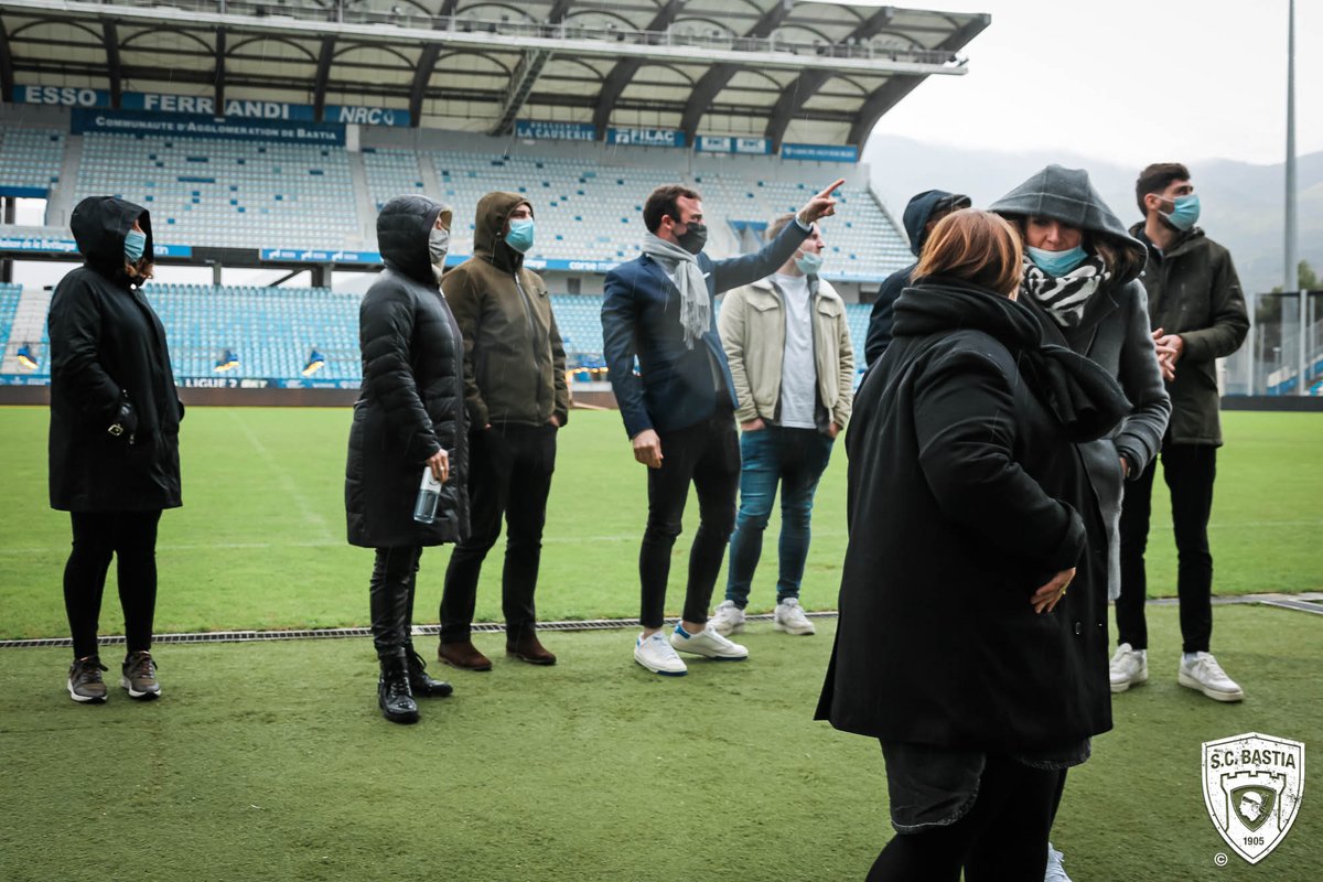 SCBastia's tweet photo. 📍 𝑺𝒕𝒂𝒅𝒆 𝑨𝒓𝒎𝒂𝒏𝒅-𝑪𝒆𝒔𝒂𝒓𝒊

Dans le cadre du développement de sa nouvelle politique RSE (Responsabilité Sociétale des Entreprises), le SCB a reçu, ce jour, une délégation de la @FFF et des représentants des clubs de National ! https://t.co/5iYnwzLXXa