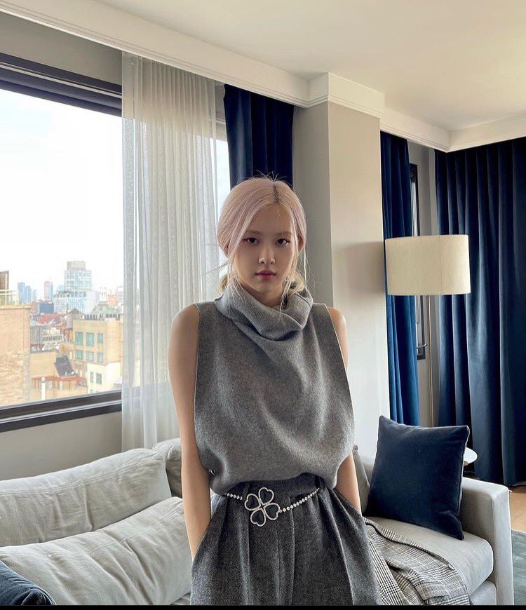 xem ảnh có động lực kéo cày mng ới
#MAMAVOTE  #rosé