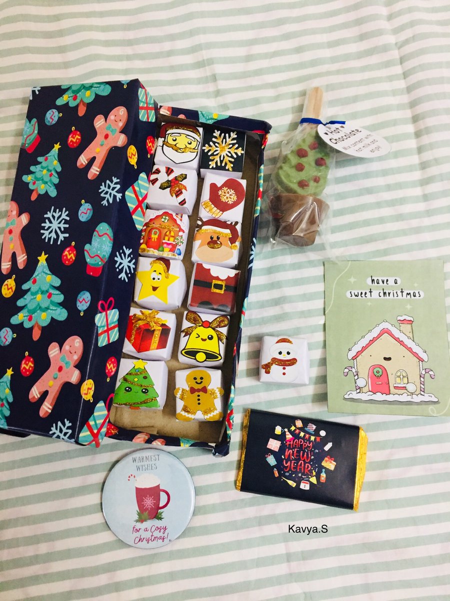 s_kavya's tweet photo. #Christmas2021, Chocolates, stirrer, badge going out to customers home 🥳 https://t.co/7UeAq2SDy4