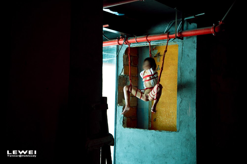 深圳废墟～
#LEWEI #Bondage #广州约拍 #捆绑 #废墟 #BabyArt #ChinaArt #ChinaBondage
各类主题创作拍摄欢迎私我约拍～
投稿：
@Fengsiyuan
@wqganenshi https://t.co/uYUgHP3Vrf