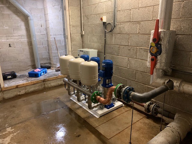 marshallpumps's tweet photo. Another pumpset installation at a client's this week.  The whole project took 5 days from initial order to installation being completed.  #pumpsmanchester #buildingservices #pumpexperts #pumprepair https://t.co/ZDzHCcko4P