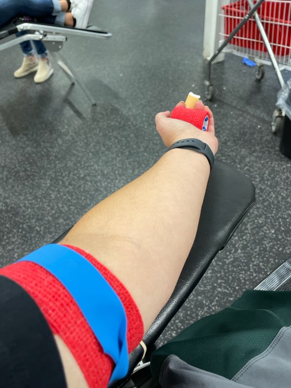 NTH_STEM's tweet photo. HOSA host The Blood Connection for our biannual blood drive. HOSA members (including NHHS STEM Biotech students) set up, did patient intake and after-care of donors. Over 65 people donated including community members, faculty/staff, and students. @Hall_Schools @NorthHallHigh https://t.co/OApmMOAu0l
