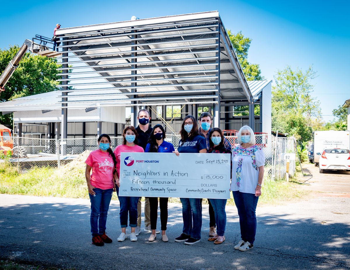 Port_Houston's tweet photo. We are proud to award #NeighborsinAction with $15,000 toward an outdoor recreation space at their new community center. Neighbors in Action is focused on empowering children and families with the basic skills required to thrive and help others in their community.#CGP2021 #PortHOU https://t.co/w7aqWyBMdW