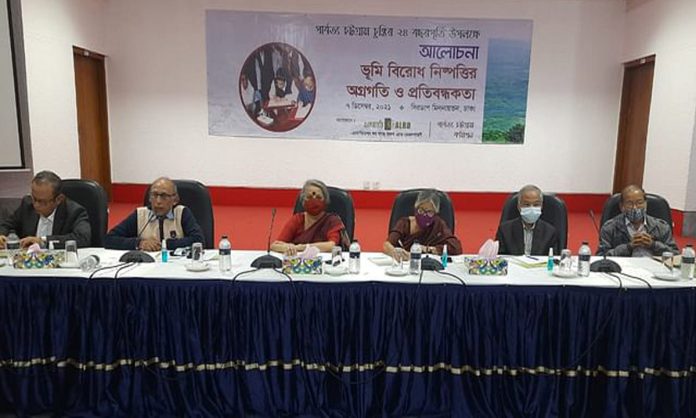 chttribune's tweet photo. CHT Accord not being implemented fully due to lack of govt. sincerity: Speakers at discussion. Read More: https://t.co/XQG4PCbmDb

#ChittagongHillTracts #CHT #TheTimesOfCHT #CHTNews #CHTPeaceAccord #HumanRights #Indigenousrights #Speakersatdiscussion #WhereOurCHTPeaceAccordRights https://t.co/71swyJYJg2