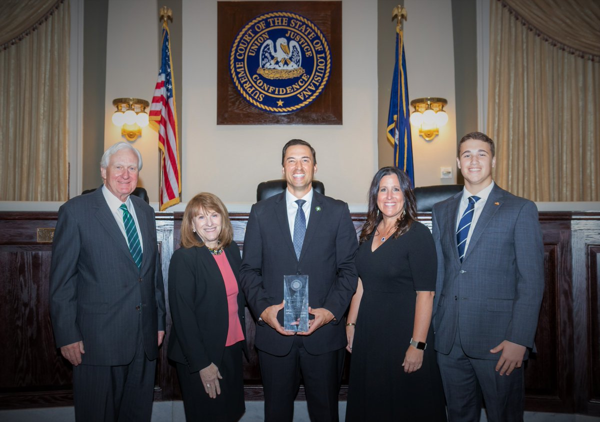 StateCourts's tweet photo. Yesterday, NCSC presented the Rehnquist Award for #JudicialExcellence to @Judgeschlegel. Judge Schlegel has been at the forefront of modernizing #Louisiana #courts, pioneering the use of #tech to improve operations. https://t.co/vTYBEkwJK1 (📸: Louisiana Supreme Court) https://t.co/WMhWbkuvhw