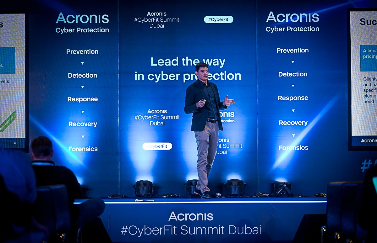 Acronis's tweet photo. Acronis Channel Chief Alex Ruslyakov shares 5 ways you can grow your #MSP business with Acronis in 2022:

🔹 Flexible cross-selling opportunities
🔹 #CyberFit Partner Program
🔹 Partner portal 
🔹 #TeamUp Program
🔹 Aggressive promotions

#AcronisCyberFitSummit https://t.co/2bauGbbiL9
