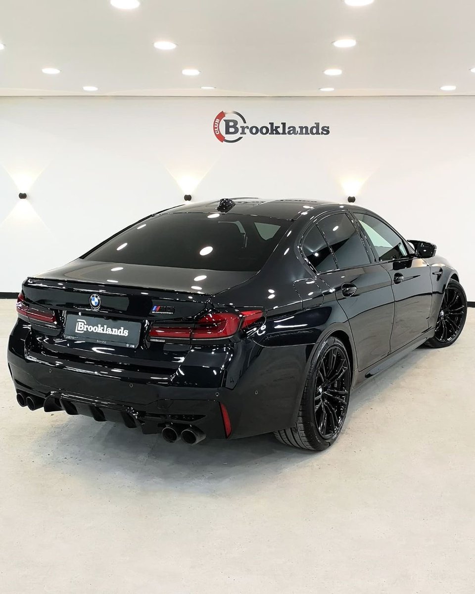 DailyCarlife's tweet photo. BMW M5 Compétition 💥 https://t.co/Ezh6GjjbH8