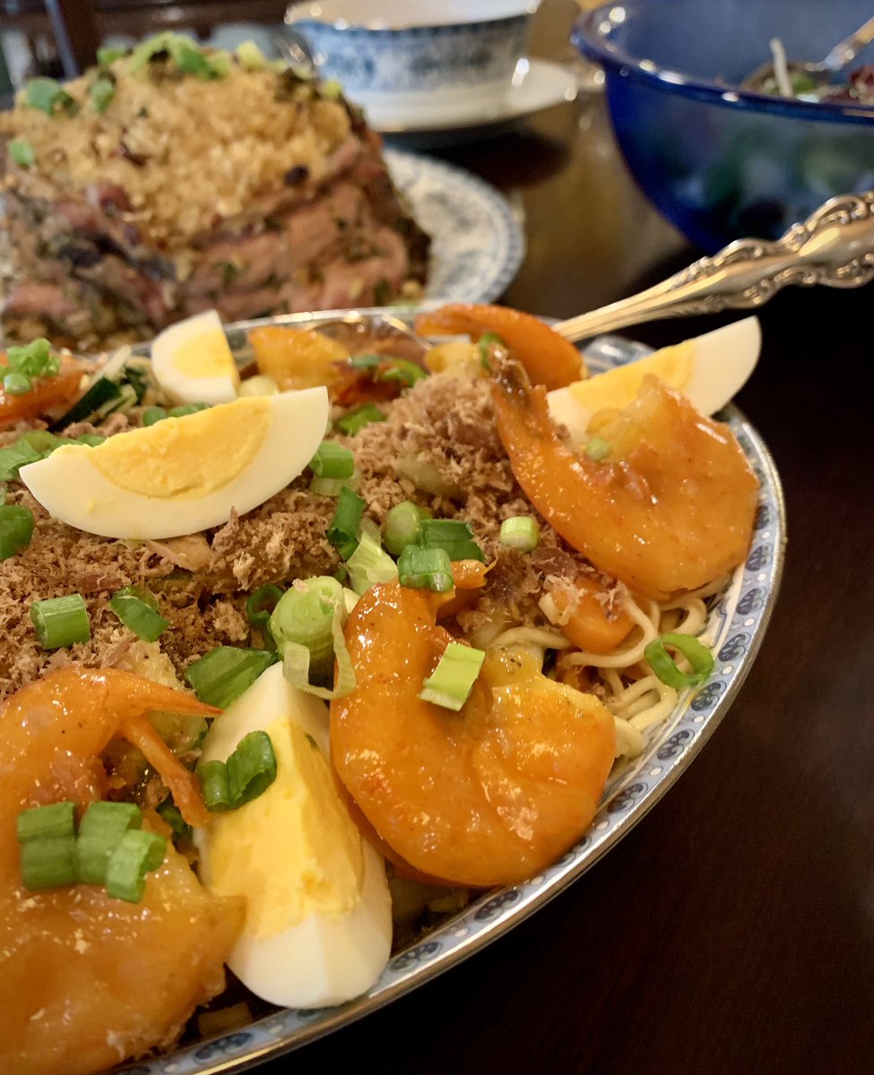 MeVsCooking's tweet photo. Pancit Palabok
Made this #Filipino #shrimp #pasta dish. It’s got really great, smoky flavors from #pork and #seafood. Delicious!

#cooking #homecook #gaycook #highaltitudecooking #foodblogger https://t.co/ibFjWeyMes