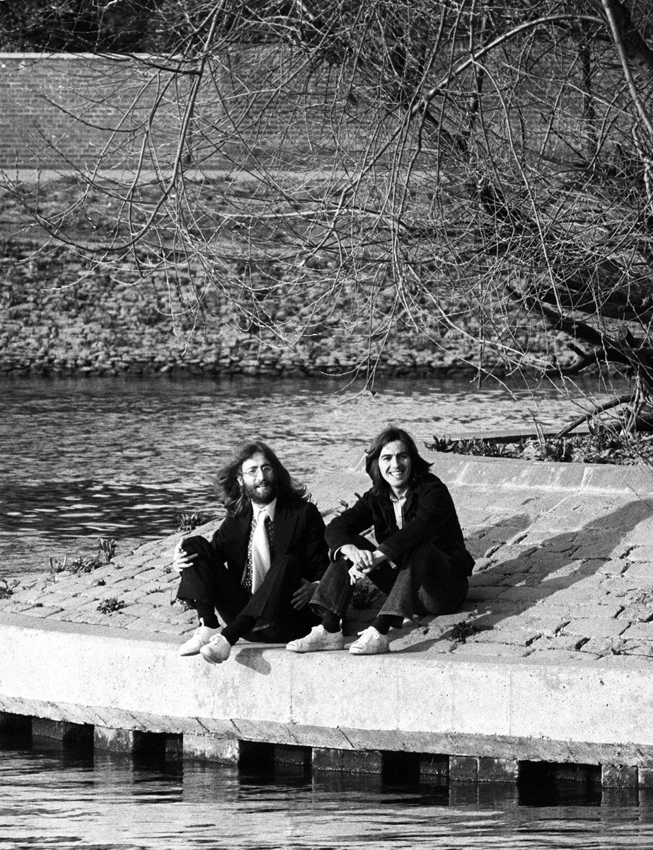 GeorgeHarrison tweet picture