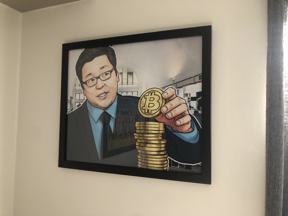 Johnathanho888's tweet photo. @PaulArora3 @fundstrat @PaulArora3 @fundstrat @fs_insight The man. The myth. The LEGEND… hangs right over my bed 😎😎😎 #BTC #Ethereum #OIH #Fundstrat4Life https://t.co/i8p86sCSBl