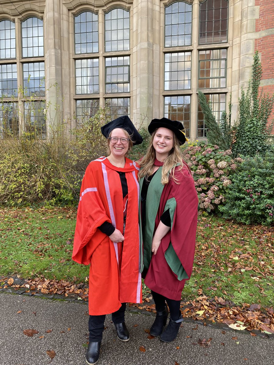 Celebrating <a href="/E_MSchneider/">Elizabeth Schneider</a>’s graduation today 🍾🥳