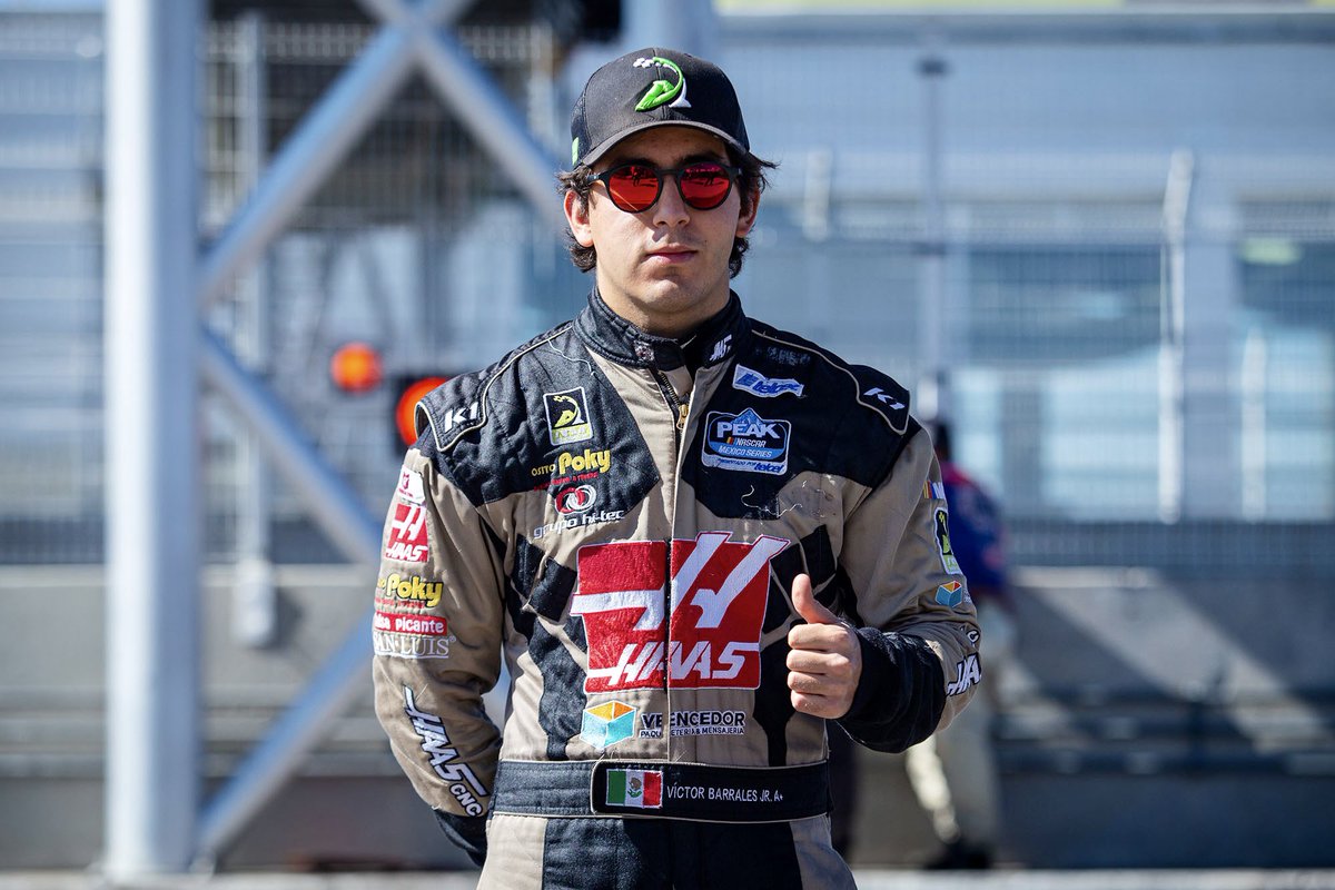 Víctor Barrales Jr., cierra con un par de Top 10 la temporada 2021 de NASCAR México: bit.ly/3DtB36J
👍 #ComisiónPista | #NASCARMéxico