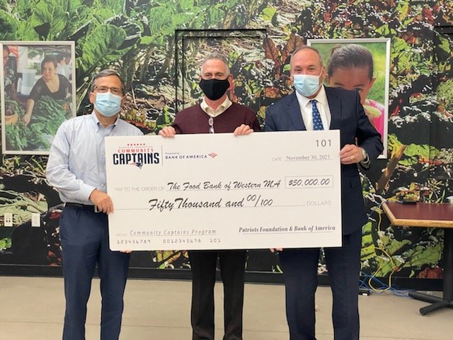 edwin_shea's tweet photo. Had an eventful #GivingTuesday visiting our friends at @GirlsIncValley &amp; @FoodBankWMA. These two incredible partners were selected as #CommunityCaptains, a program launched this year in partnership with the @Patriots Foundation! #BofAGrants https://t.co/FruxP435bw