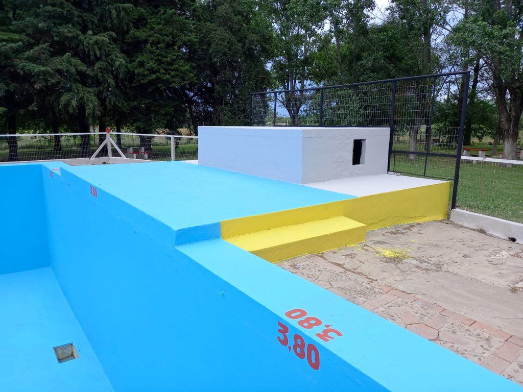clubdouglas's tweet photo. 💦☀️ Temporada de Verano 2021-2022

La Institución Roja y Negra tiene todo preparado para dar inicio a una nueva Temporada de Verano en el Predio de Pileta. https://t.co/xcdTneyn0l