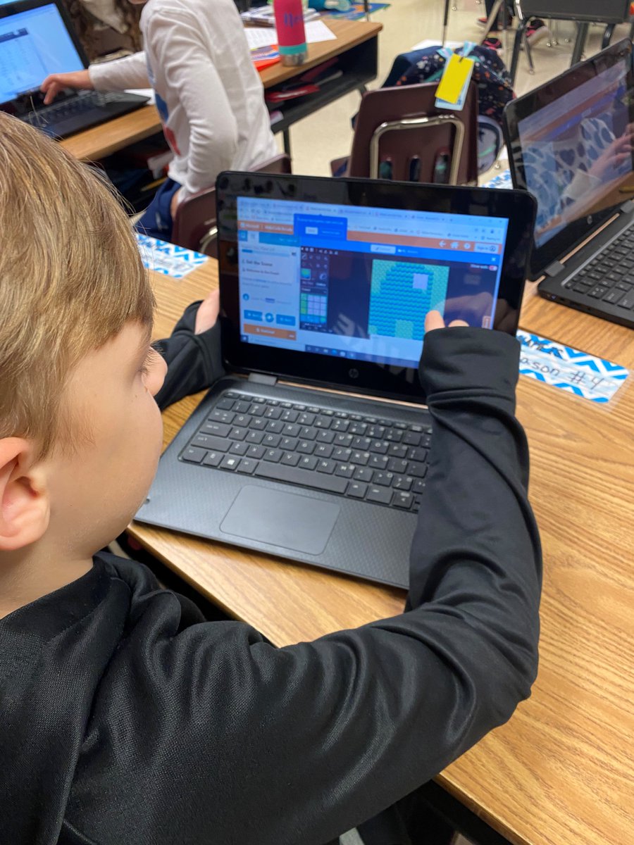 awhitlock97's tweet photo. Hour of Code in our classroom today! #ccsdconnectED22 #HourOfCode https://t.co/mKKzoKeG0U