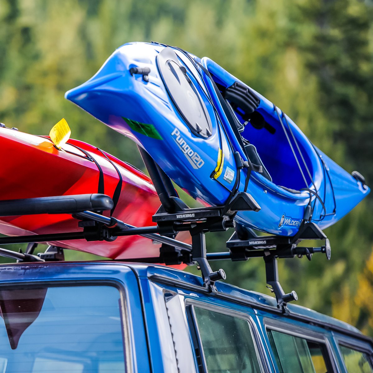 LdnsPaddleShop's tweet image. The @yakimaracks JayLow is easy to use &amp;amp; low maintenance. It’s multi-position capabilities make it possible to hold up to 2 boats when in the upright position. View kayak transportation options online or in-store today! #yakimaracks #kayaking #shoplocal #londonontario #ldnont