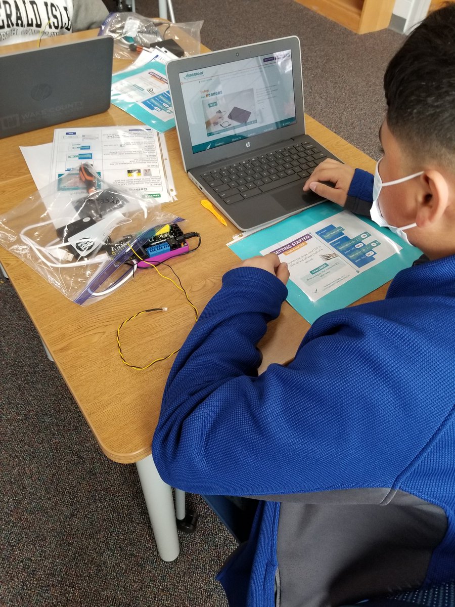 "Can we do this every day?" I think these <a href="/DDMMSDragons/">Dillard Drive Magnet Middle</a> were excited for our <a href="/wcpssdll/">wcpssDLL</a> Code &amp; Go team to spend some time with them.<a href="/WCPSSTeam/">Team WCPSS</a> <a href="/NorthernAreaWC/">Northern Area WCPSS</a> <a href="/JenniferBell725/">Jennifer Bell</a> <a href="/elizadams23/">Elizabeth Adams</a> <a href="/ahymel/">Annette Hymel</a> <a href="/hooverwv/">Sadie Hoover</a> @chris_is_tech <a href="/roddywood/">erika lynn woodard</a> #wonderwake