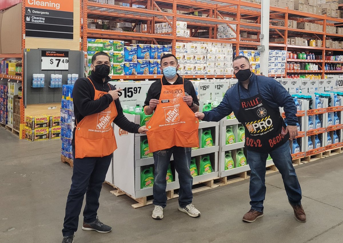 josh_thd's tweet photo. Want to congratulate Bedford Park's own, Severo, on his promotion to NOASM!!! Congratulations, well deserved sir! 👏 https://t.co/WWNdfNQ9WJ