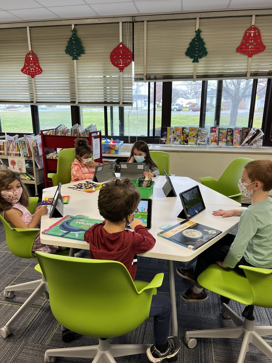 wwplib's tweet image. These Ks are learning to code with @CodeMonkeySTU. So much fun! @WWP_Dalers @118Wwp #HourofCode2021