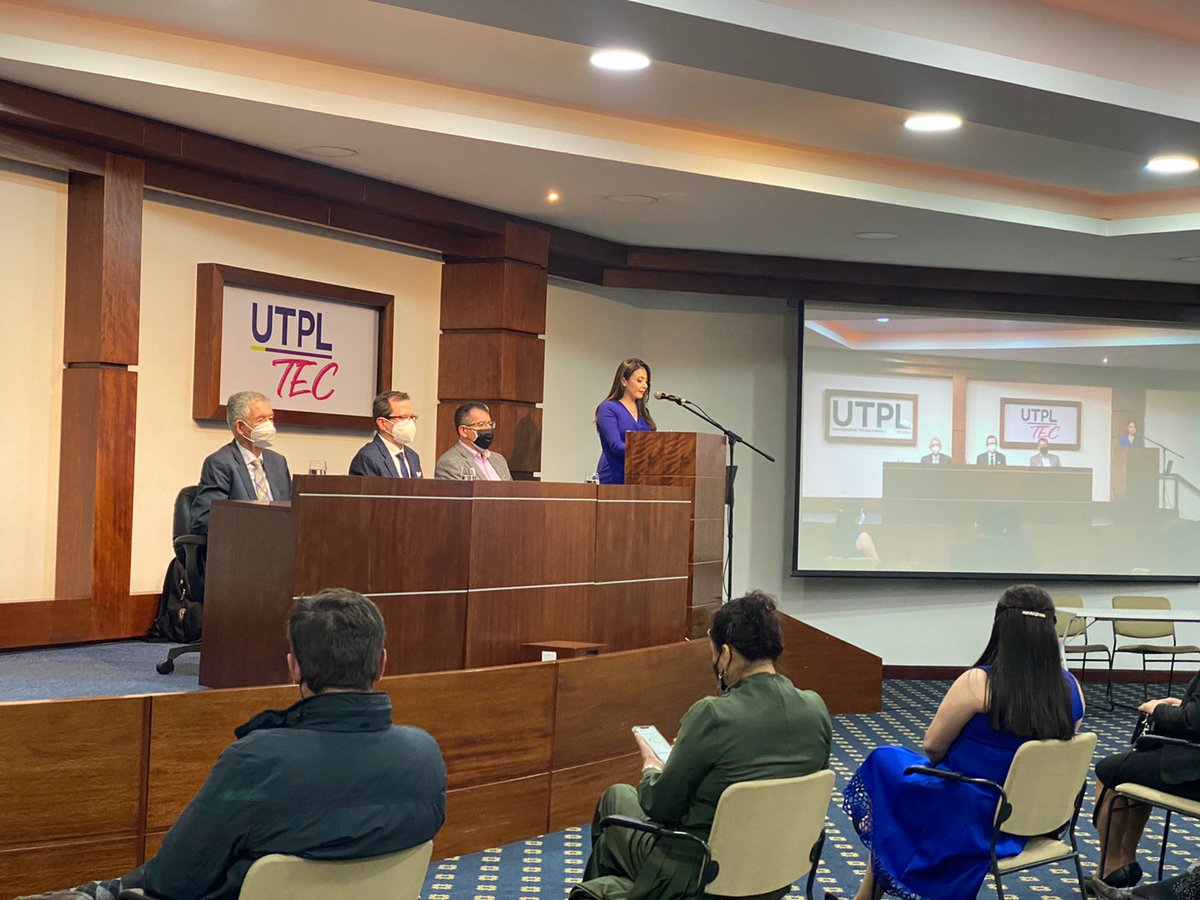 utpl's tweet photo. Con la presencia de @ARibadeneiraE, secretario de @EduSuperiorEc, realizamos la presentación oficial de la nueva propuesta educativa #UTPLTec.
Una oferta innovadora para promover la vinculación de los jóvenes con el sector productivo del país a través de tecnologías de 3er nivel. https://t.co/9K7ehxag0x