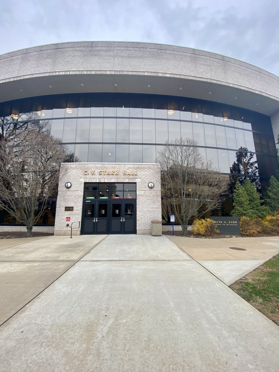 gianna_c16's tweet photo. It's a great day to be a Zarb Student @ZarbSchool ! Heading into some business classes this morning at C.V. Starr Hall! 📚✨
.
.
#hofstra  #zarbmeansbusiness #hofstramarketing @HofstraU  @Frank_G_Zarb  @DrLiHuang https://t.co/Mz8ZbDXL2I