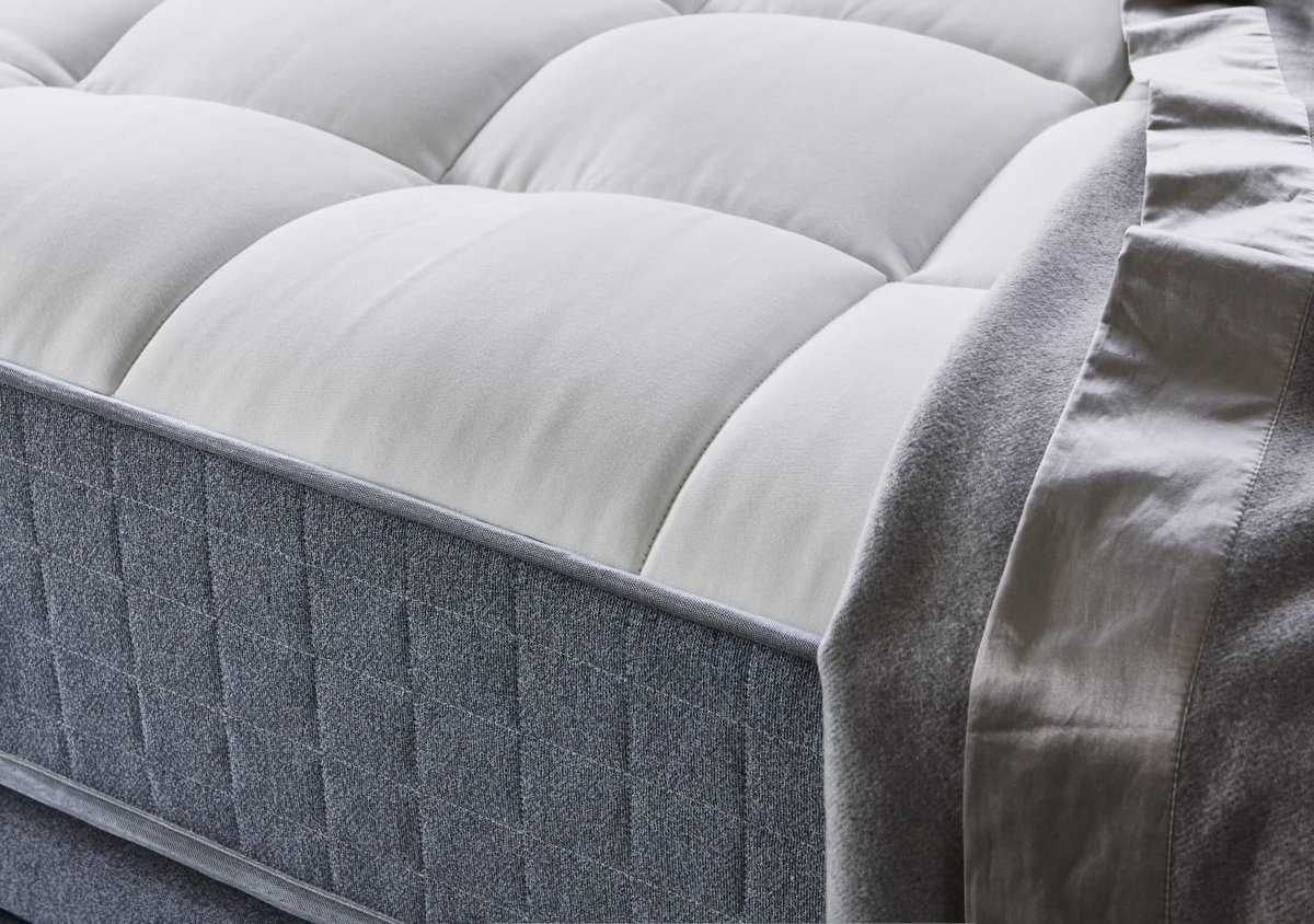 Looking for a mattress free from the bumps of traditionally tufted mattresses?  We have just the solution!  Ask in-store for the Smooth-Tech™ collection - the most sustainable mattress we've ever made.  
Find your soundest sleep ever: ow.ly/LIL250H61G8
#sustainable #sleep