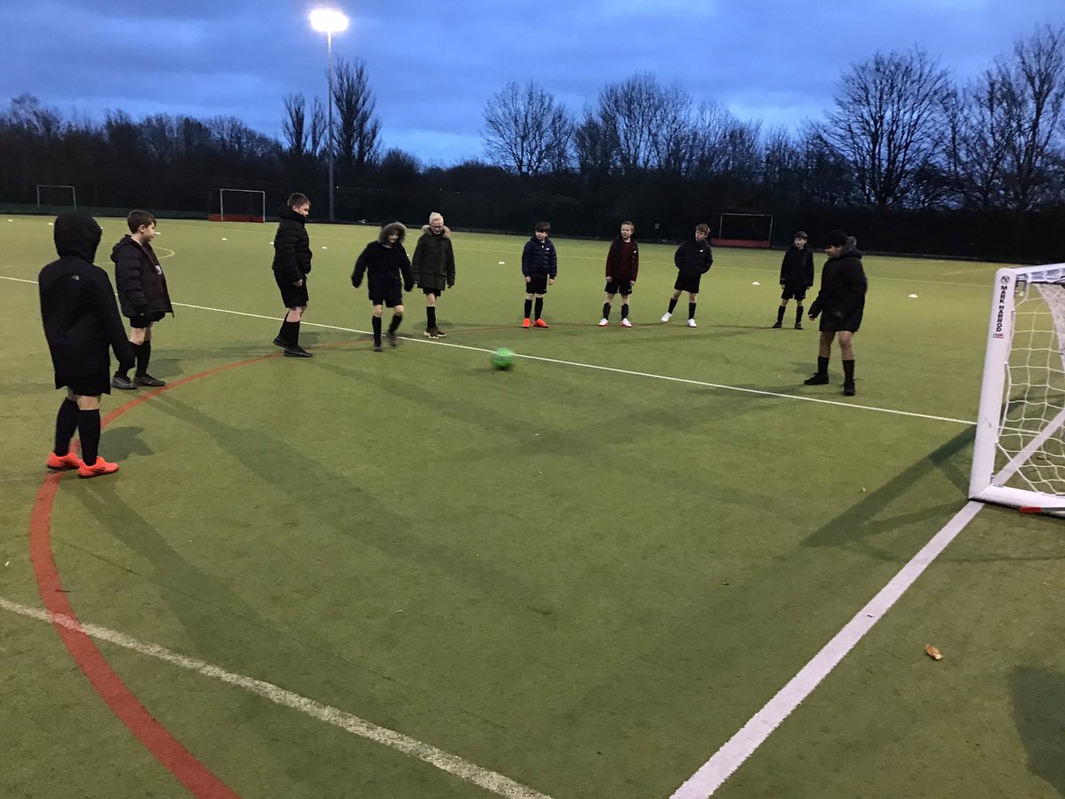 MissCReception's tweet photo. A brilliant game by our B Team, some fantastic goals and passing from the boys #Fides #letsgofibbersley
 The end result was 2-2, well done lads! ⚽️⚽️⚽️ https://t.co/jLg8kSlFVT