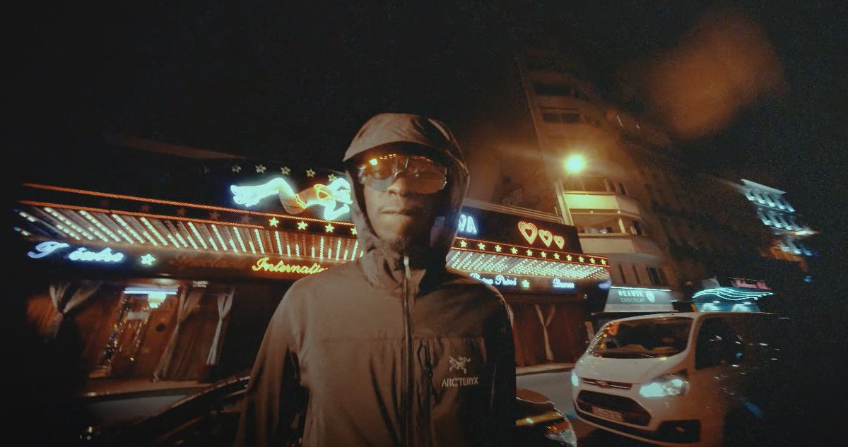 Coûte que coûte, FXLL atteindra son but avec le clip de "0 courtoisie" ! 

🏁 genius.com/Fxll-0-courtoi…