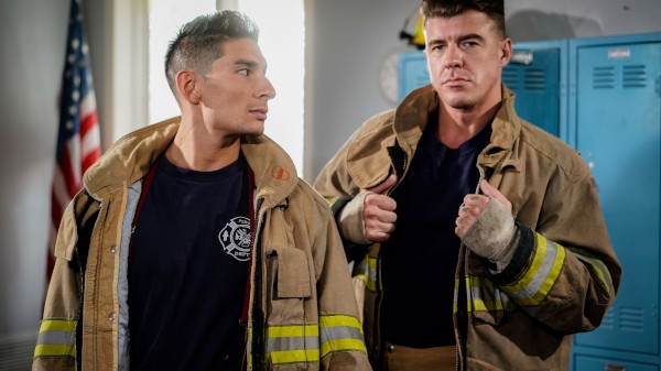 pornsheriff's tweet photo. #AnalAlert Watch these hunky fire fighters @JJKnightXXX & @Jimmy_XFit as they release their stress by having some hot anal fun. "A Man In Uniform Sc.3"
Watch here:🎥https://t.co/FpK8EBHbUz
List:▶️https://t.co/80xow02iRf
#PornSheriff #GayPorn #PornLister #PornDirectory https://t.co/rhT7UMy6oA