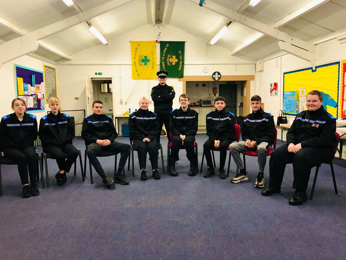 HaslingtonPol's tweet photo. A couple of weeks ago, British Transport Police joined us to teach our Cadet’s about their roles! It was a fantastic input and our Cadet’s had plenty of questions to ask. It’s amazing to see their knowledge develop as they get closer to their Graduation date. #pcsojolley22582 https://t.co/JYnzWofgzC