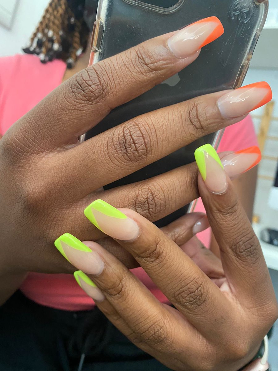 misssalonSA's tweet photo. We do nails...galore! Book your December glam now!
Morningside salon 071 467 4445 
Parkhurst salon 060 352 3239 https://t.co/2UlKJCCMzr