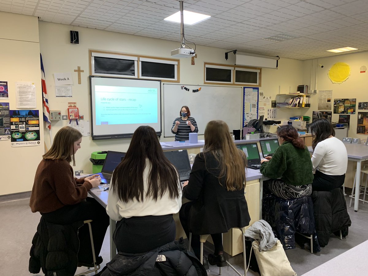 UptonDept's tweet photo. How fortunate we were today to have Dr Habergham-Mawson from LJMU visit for a workshop on the Life Cycle of a Star. We had a great afternoon! @SchoolsObs #ALevelPhysics #welovephysics https://t.co/T8yyEqXHRj