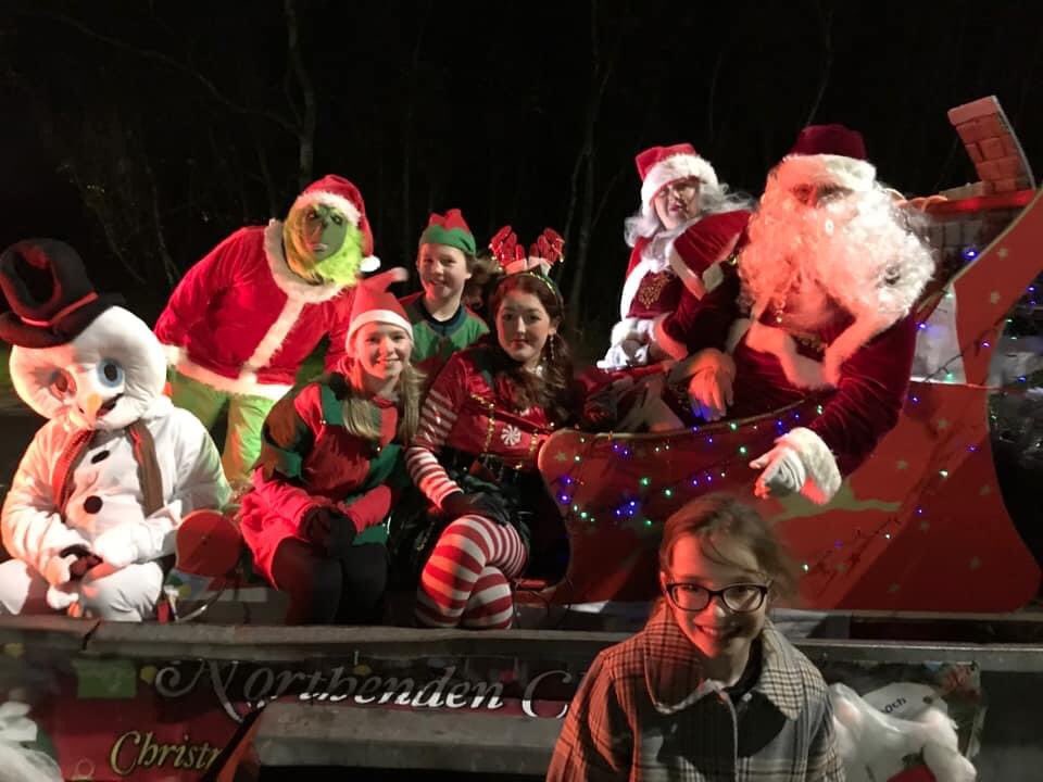 EventsForan's tweet image. Don’t forget guys we will be at wythenshawe amatuers football club from 5pm-6.45pm…absolutey free Santa visits including a small gift for each child! We will be inside hiding from the wind and rain, please pop along and give us a visit 🎅