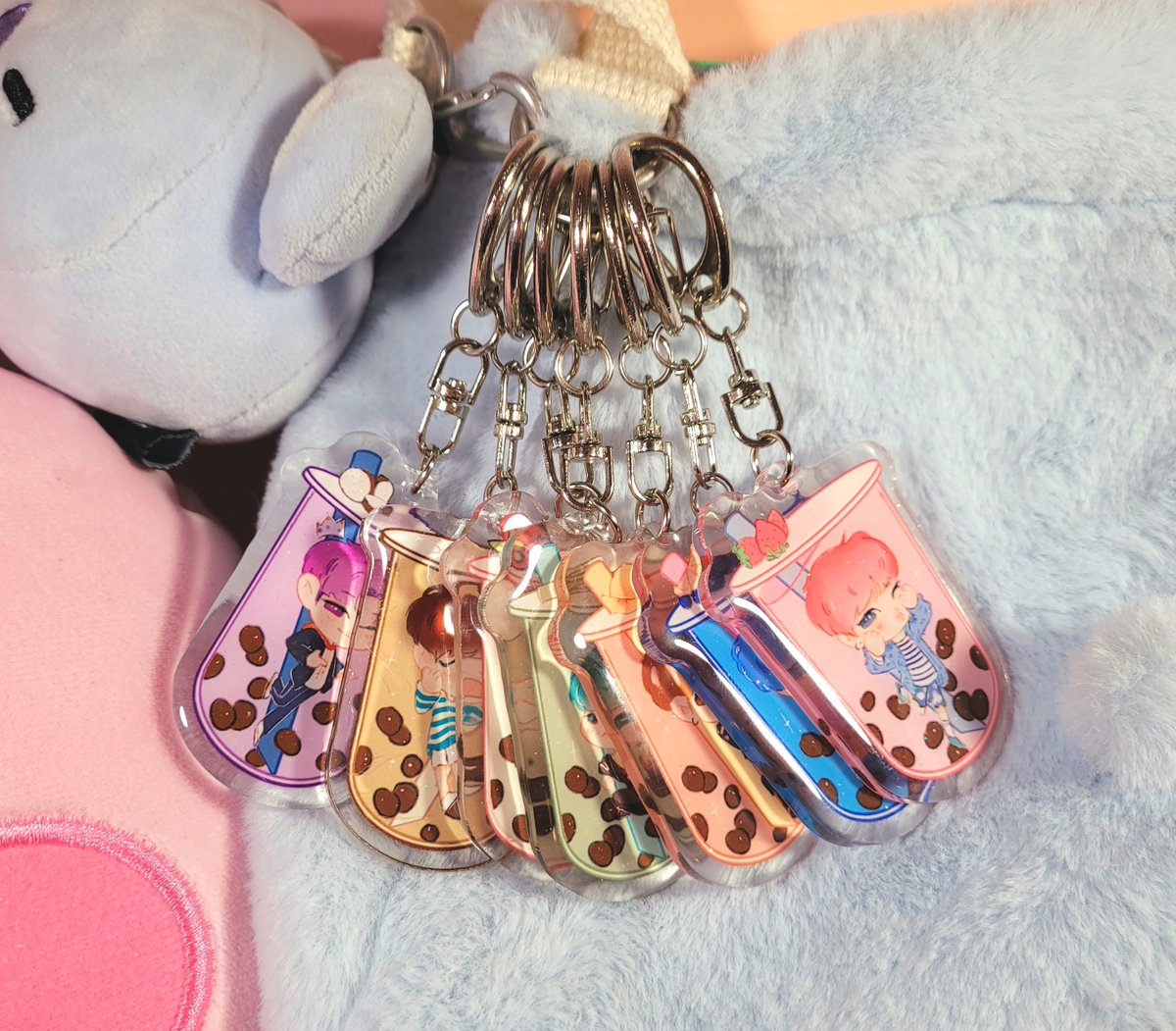STORE UPDATE IS LIVE 🌟 RTS 🙏

🌟 here's some of what i have !! + clearance items as always :p
🌟 link in next tweet ⬇️ 