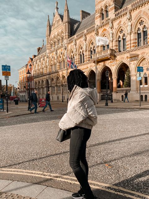 INTUniNorthants's tweet photo. MBA student, Ashley Wainaina, joined us from Kenya 🇰🇪
She said: “I chose UON because of the modern facilities, the course content and the option to do a one-year work placement.
UON has friendly and ready to help staff and I am in touch with my personal tutor weekly for support." https://t.co/rFS6s9rI5v