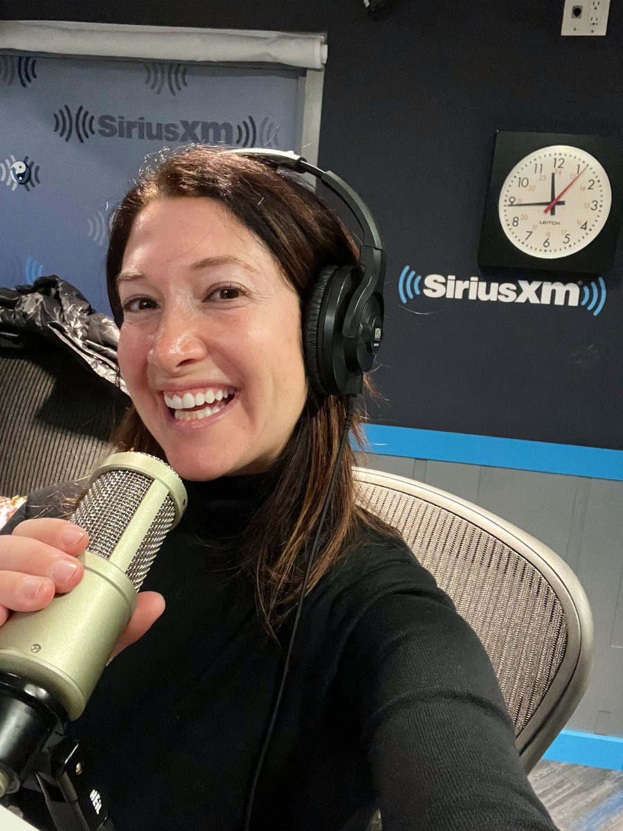 randizuckerberg's tweet photo. Excited to have @WomenandWeapons artist &amp; creator Sara Baumann live on my @SIRIUSXM radio show shortly to talk about NFTs as perfect holiday gifts! Love bringing NFT content to mainstream business audiences! 

Which NFTs are you holiday shopping for?

Tune in: SiriusXM 132 12 ET https://t.co/2jQIZV4HJ2