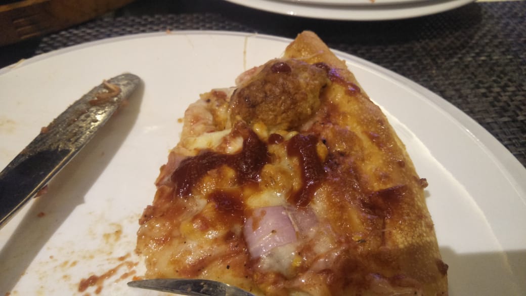 sikandersaifpk's tweet photo. Visited open mic Caffe owned by Aftab Iqbal .We ordered a pizza and it was one of the disgusting thing i have ever had. The pizza was tasteless and of poorest quality
Not recommended at all
Taste  0/10
Ambiance 8/10
#disgusting 
#tasteless 
#poorquality https://t.co/kJHtk3QKIz