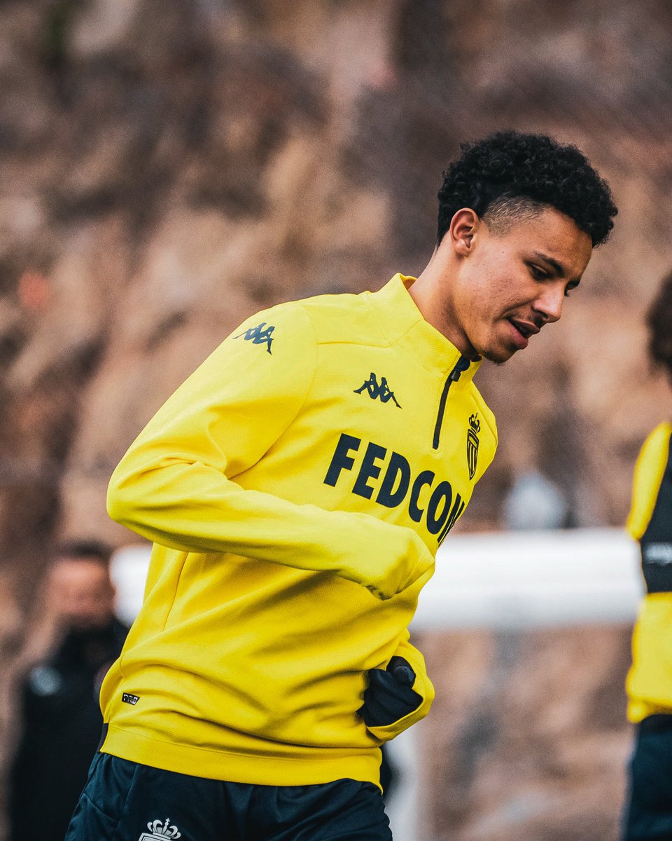 SofianeDiop's tweet image. Focus @EuropaLeague