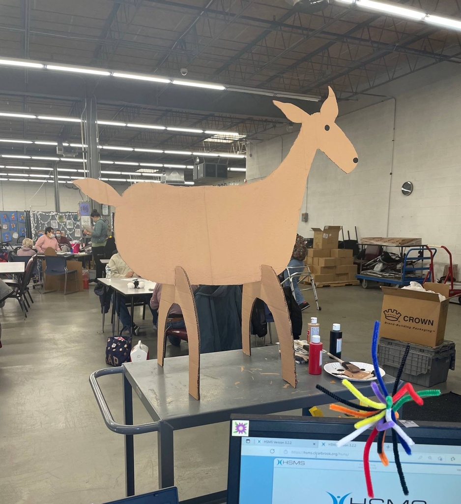 Clearbrook1's tweet photo. Individuals at Getz and job coaches made elves and a reindeer for the upcoming holidays!
#clearbrook #clearbrookil #clearbrookstrong #arlingtonheightsil #crystallakeil #northernil #nonprofit #wearecommunity #wearefamily #together https://t.co/2fLRJT7IJH