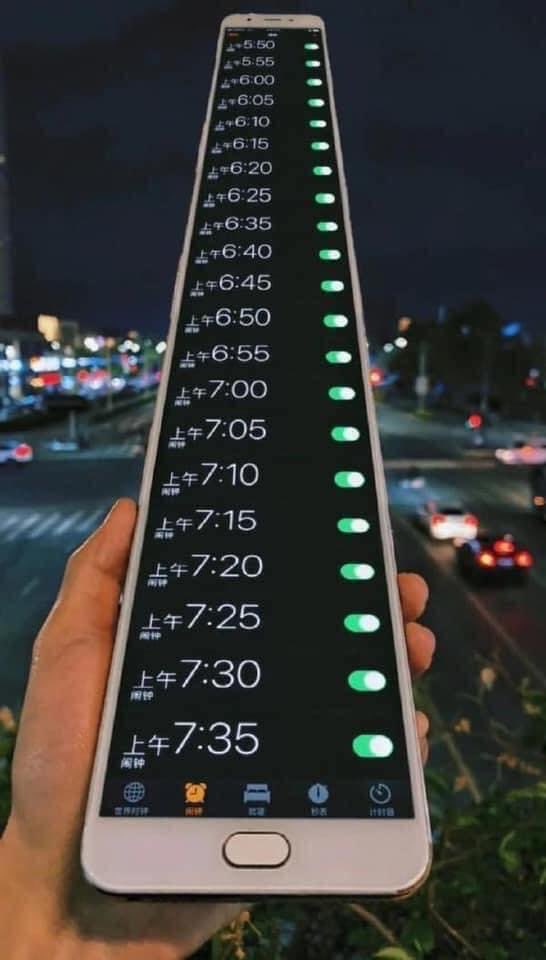 และสุดท้ายกูก็ตื่นเที่ยง