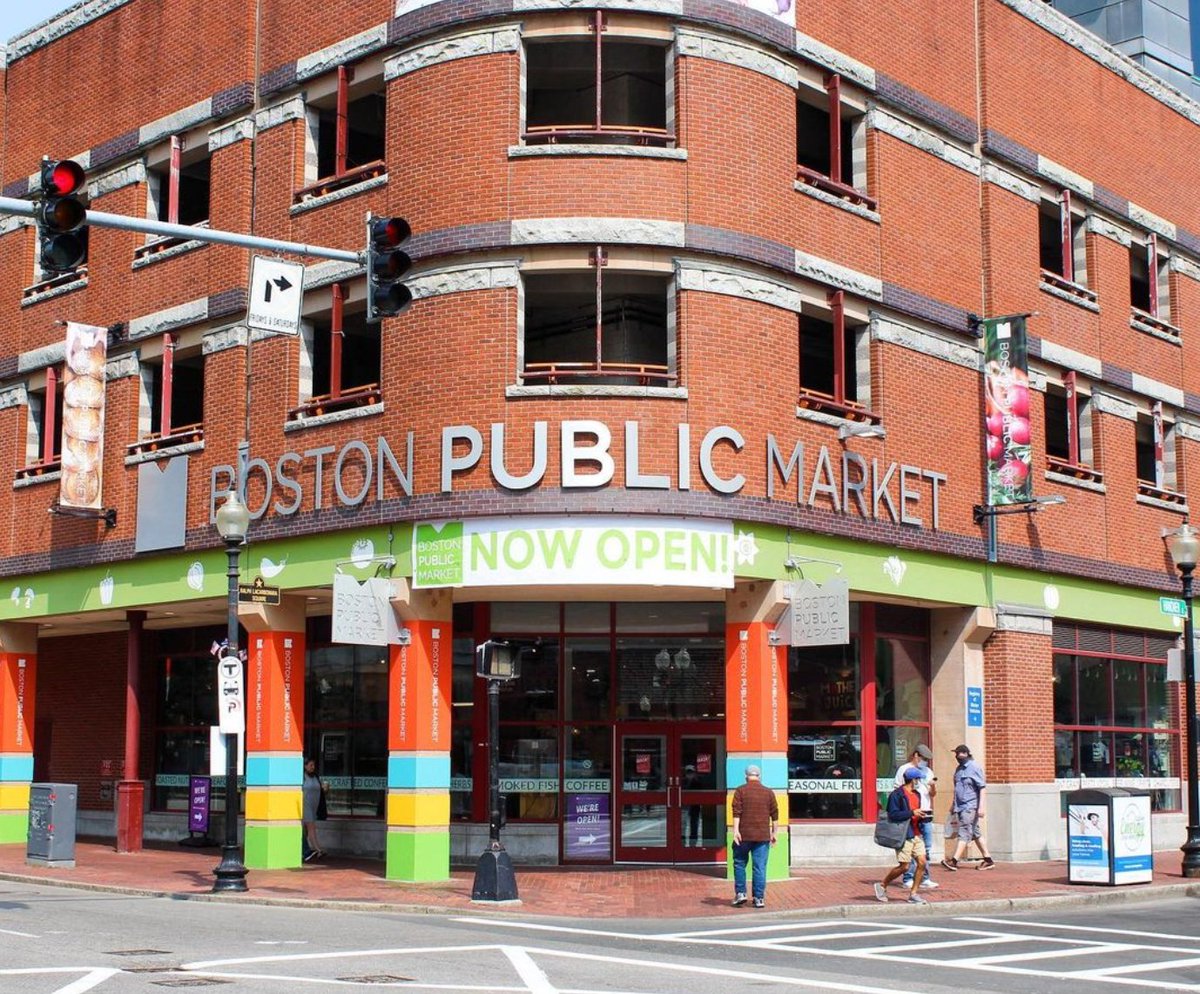 Whats worse than trying to park in Boston, trying to park in Boston in the SNOW!⁠ The Boston Public Market STILL has $3 for 3 hour parking. you can get your Haymarket parking garage ticket validated by ANY vendor with a purchase!⁠ #Boston #travel #bostonsnow #snownewengland