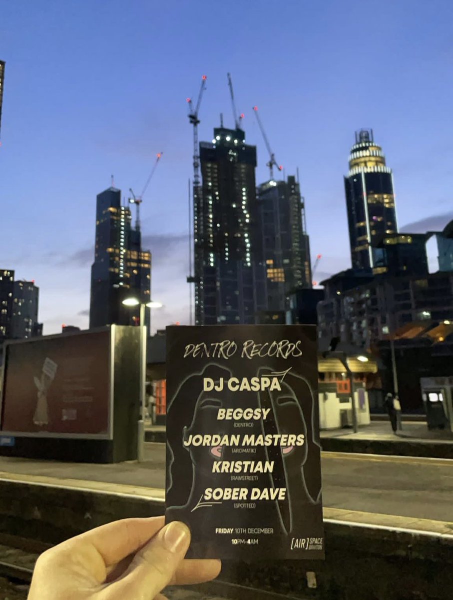 This Friday in the Big smoke 💨 

Taking over a vibey intimate art space in the heart of Brixton 

Dentro Records presents - DJ Caspa &amp; More residentadvisor.net/events/1475471