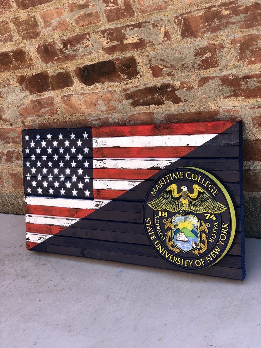 dvkwoodwork03's tweet photo. College Dorm room flags🇺🇸 13x26 https://t.co/sqE8bnpkH3